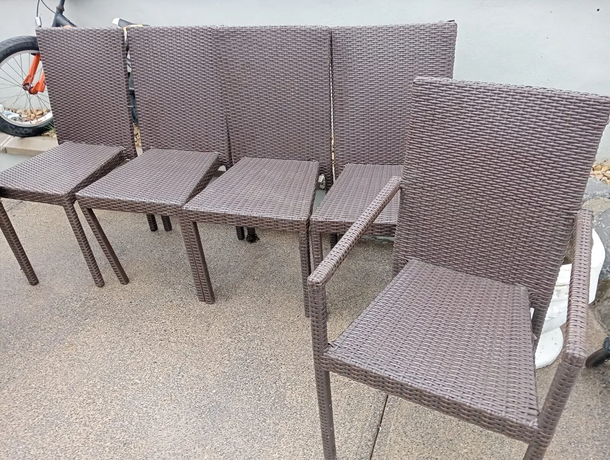 Rattan chairs - Image 2