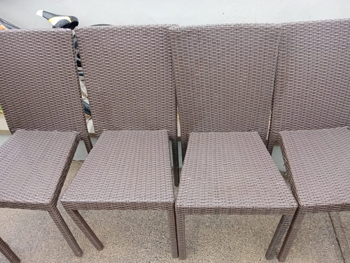 Rattan chairs - Image 3