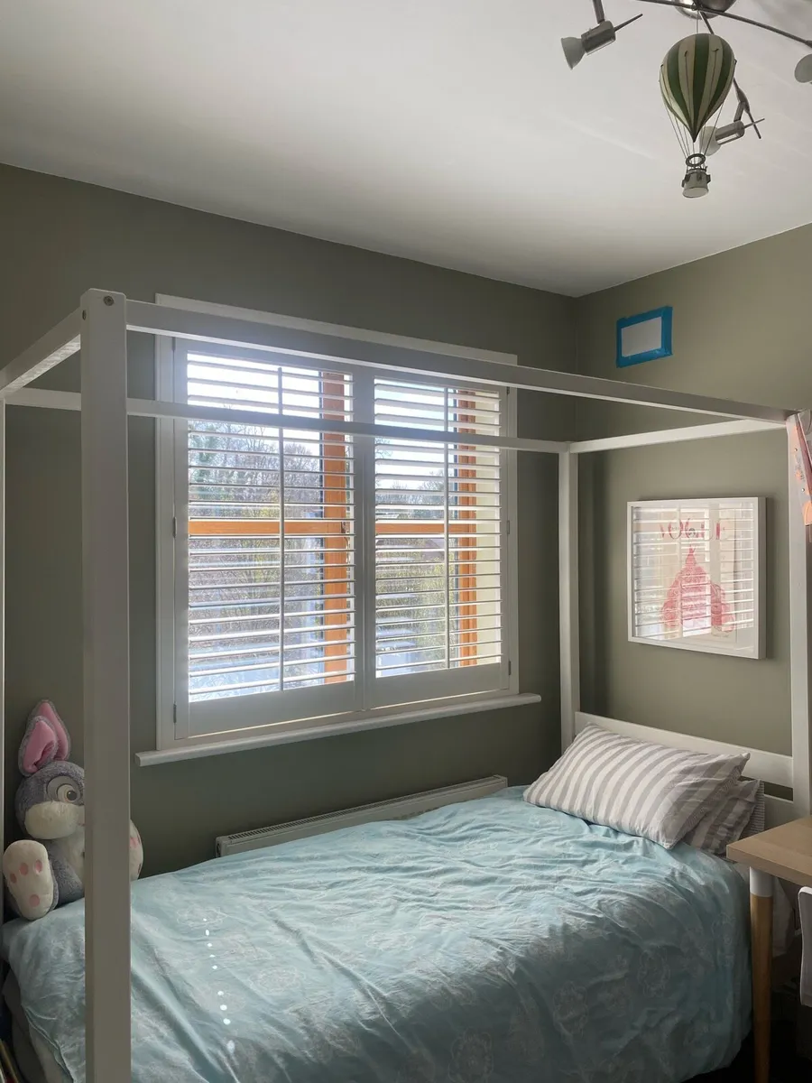 Single bed - Image 1