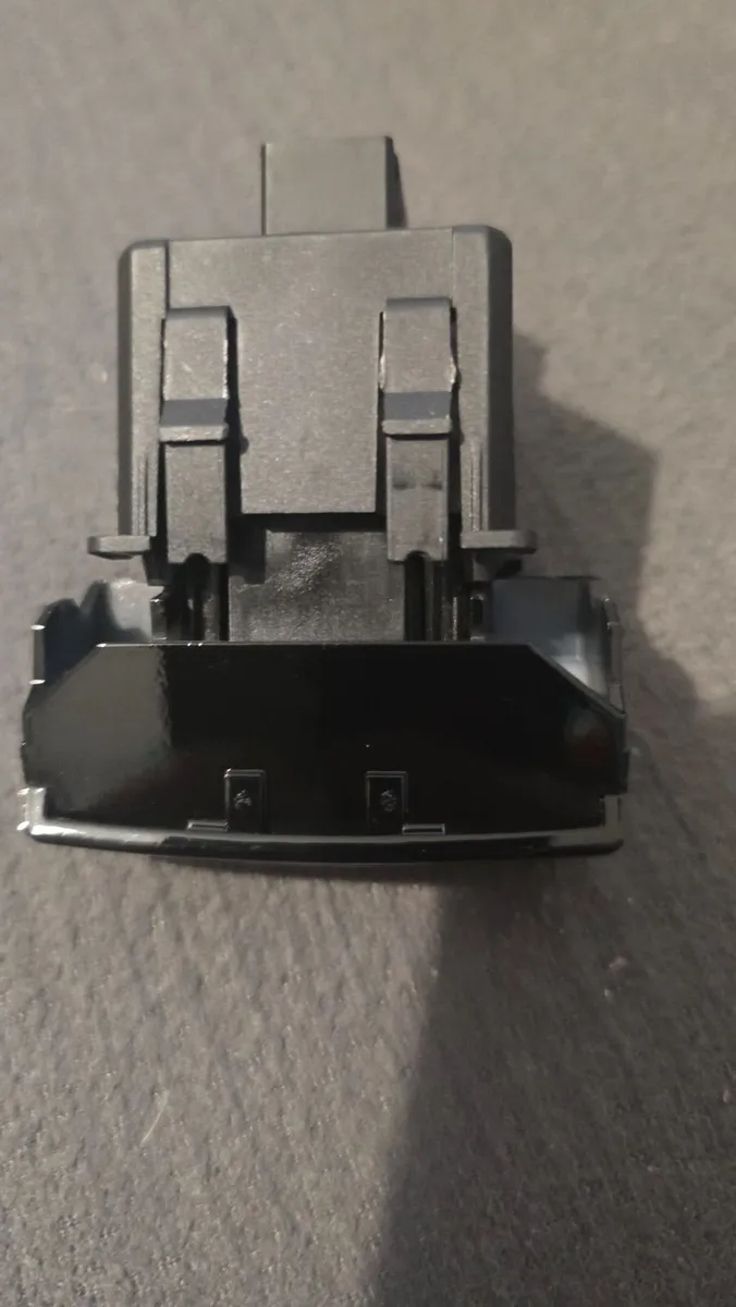 Hand brake switch for Peugeot - Image 3