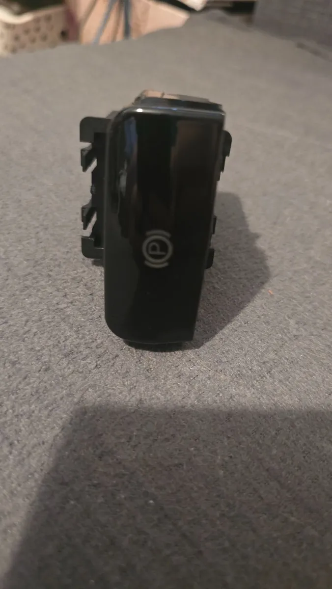 Hand brake switch for Peugeot - Image 1