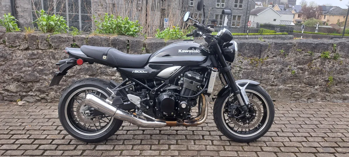Kawasaki Z900RS - Image 1