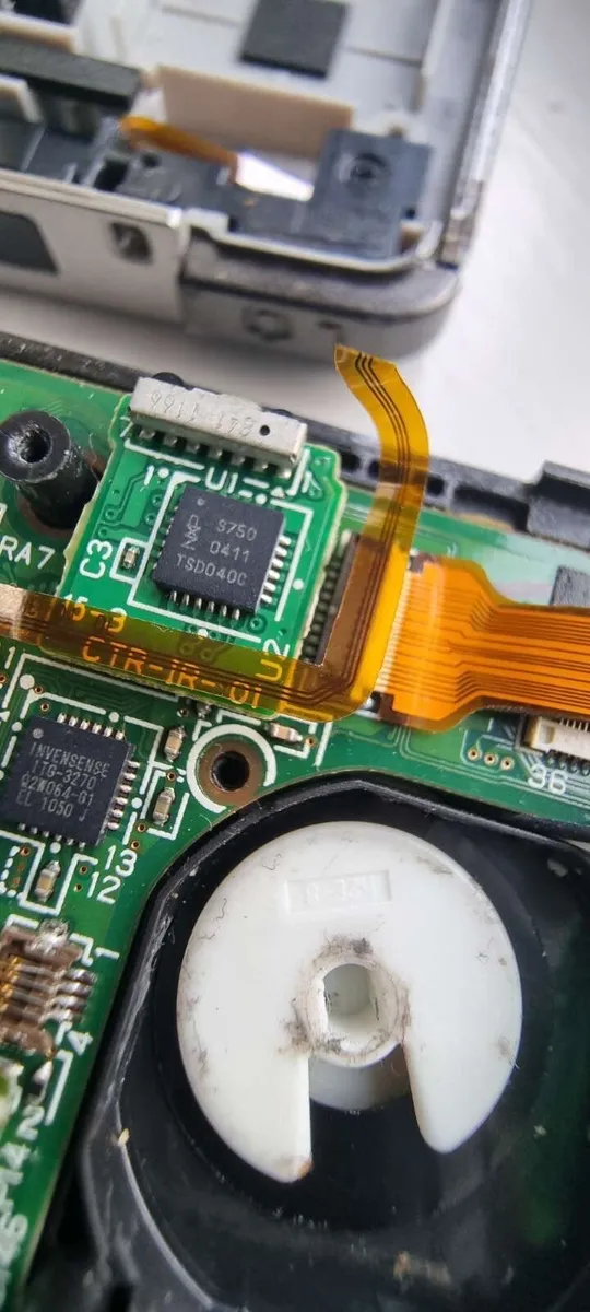 Nintendo 3DS- for parts and repair - Image 3