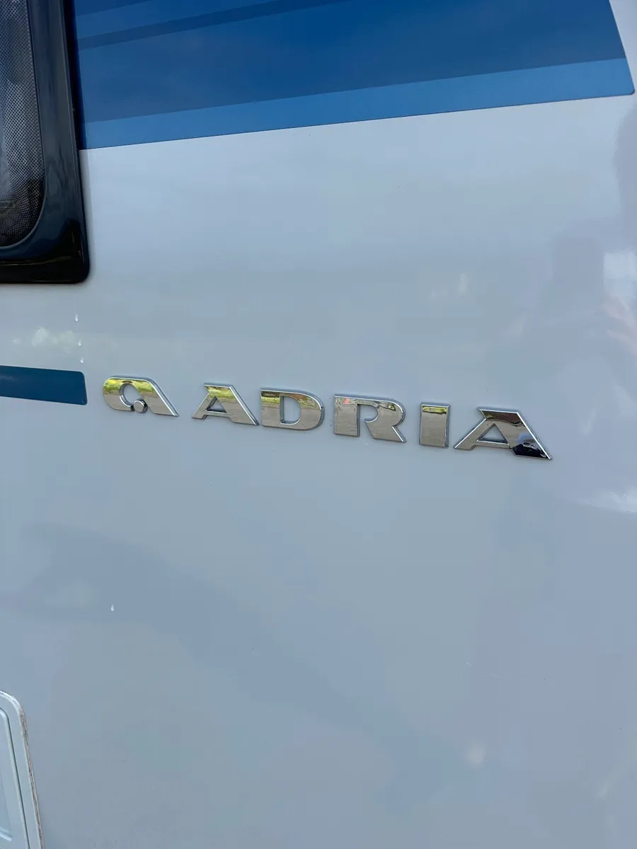 6 Berth Caravan - Image 2