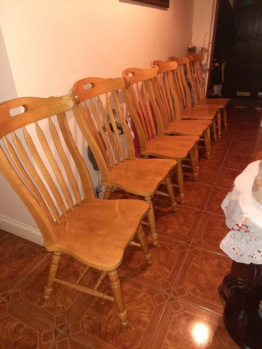 Quality kitchen chairs - Image 1