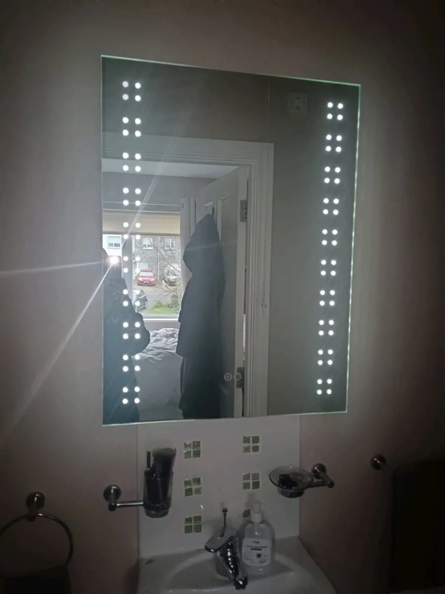 LED Bluetooth mirror - Image 2