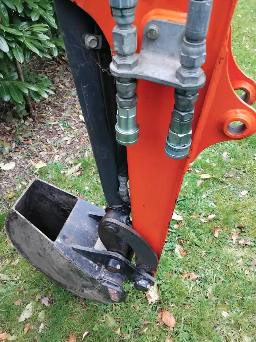 Mini digger - Image 4