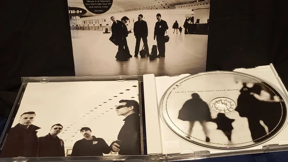 U2 - All That You Can't Leave Behind. CD. - Image 1