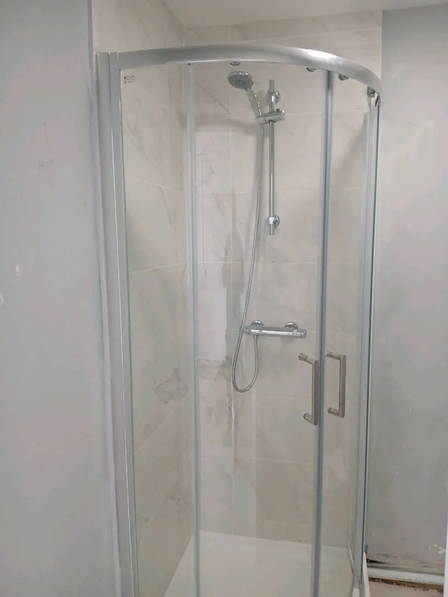 DK TILING & BATHROOMS - Image 4