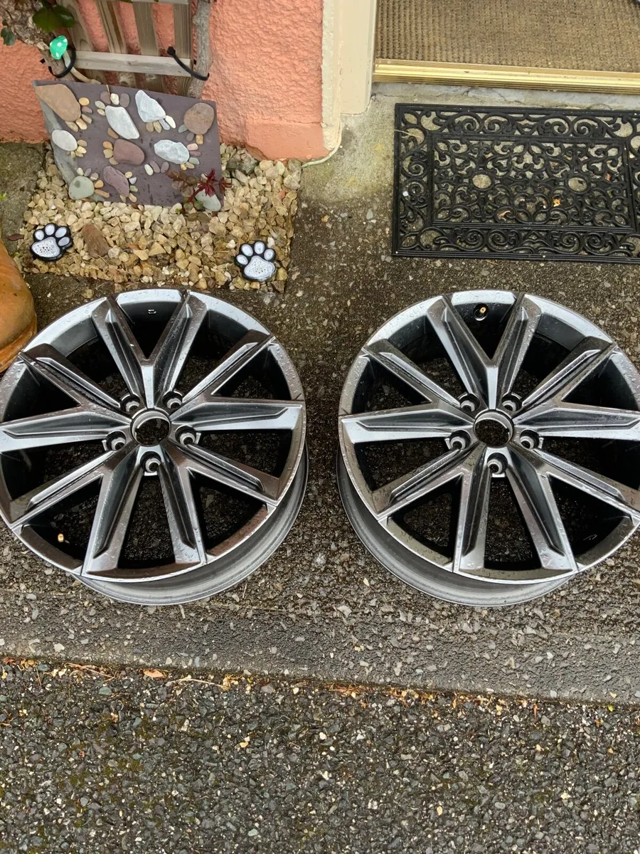 Car Wheels - Image 2