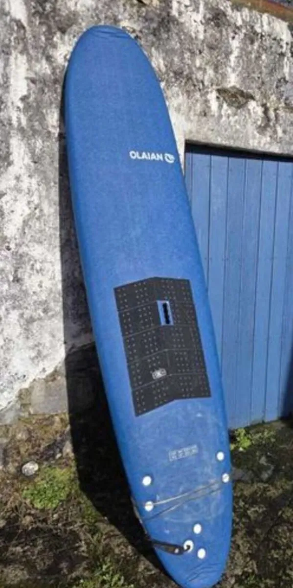 8'6" Surfboard - Image 4