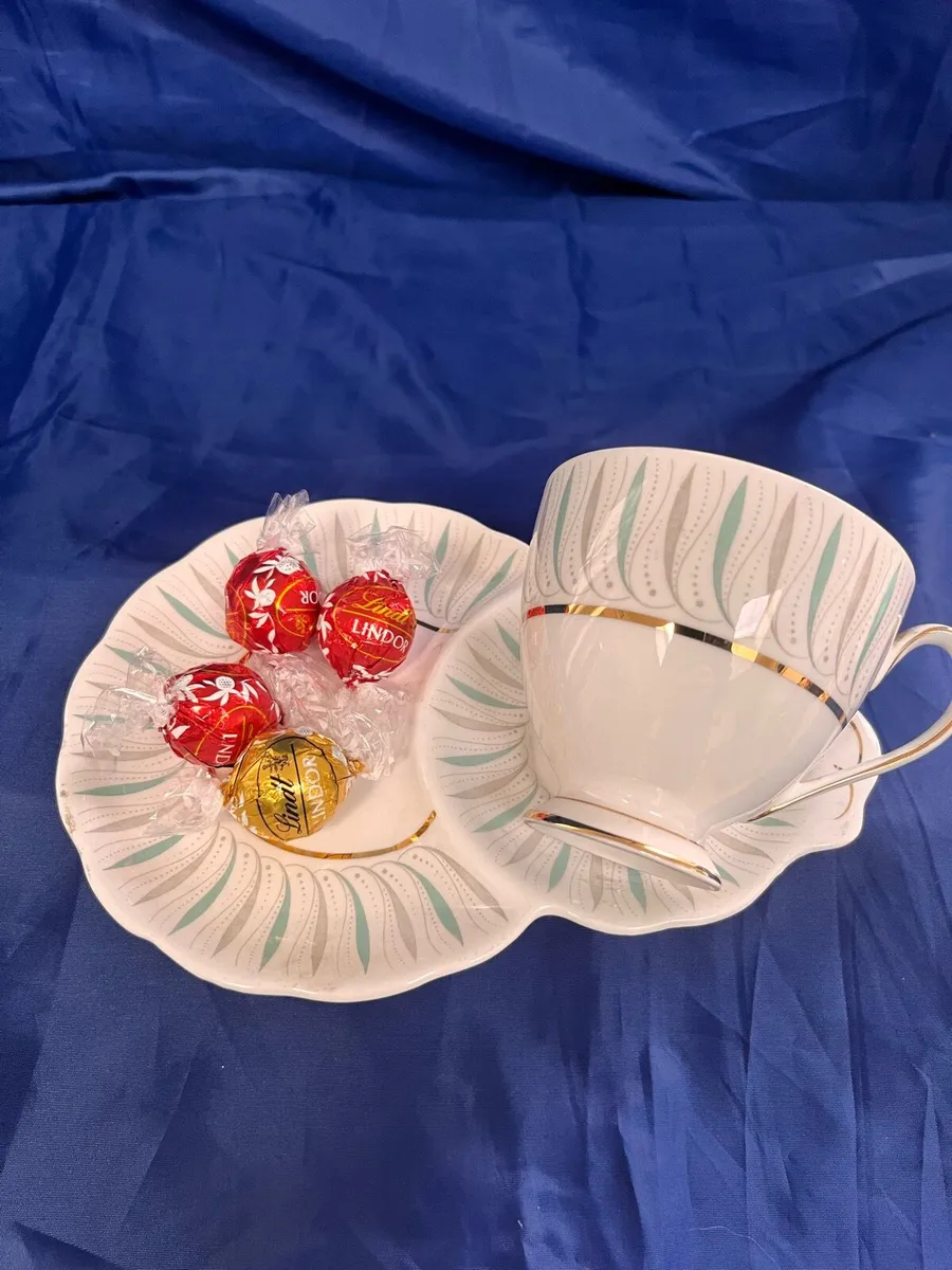 Queen Anne cup and saucer - Image 1