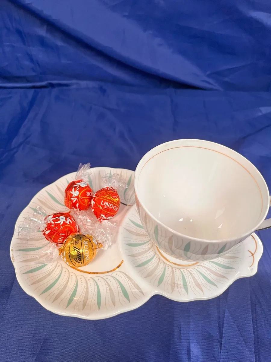 Queen Anne cup and saucer - Image 2