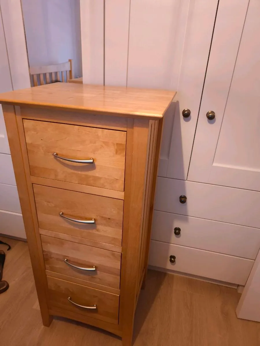 Solid Oak Chest of Drawers - Image 1