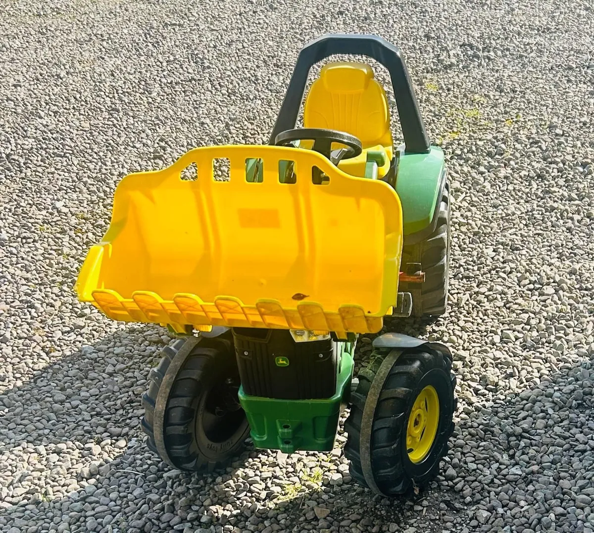 Toy ride  on tractor - Image 3