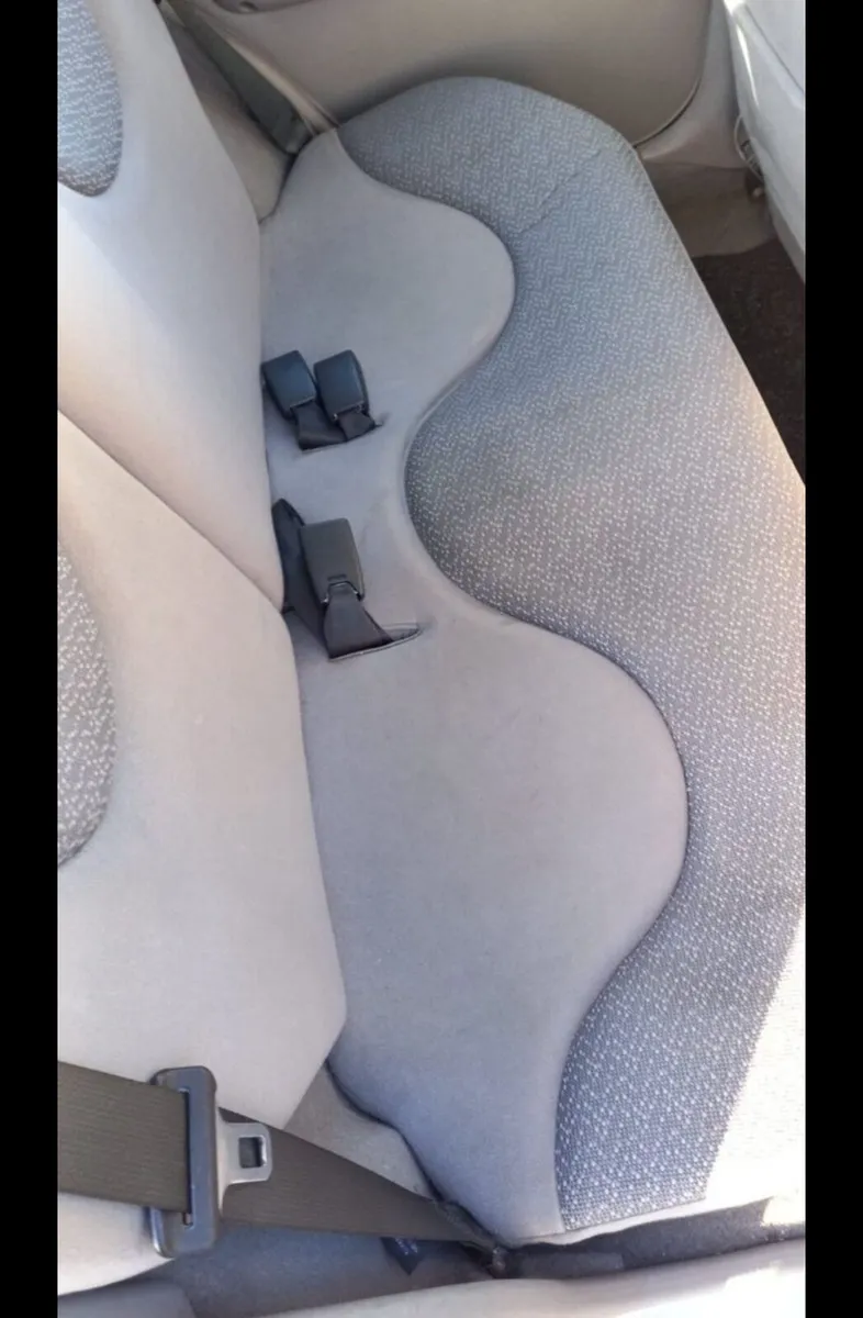 Nissan micra k11 - Image 2