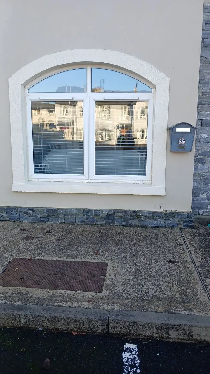 Windows double glazed - Image 2