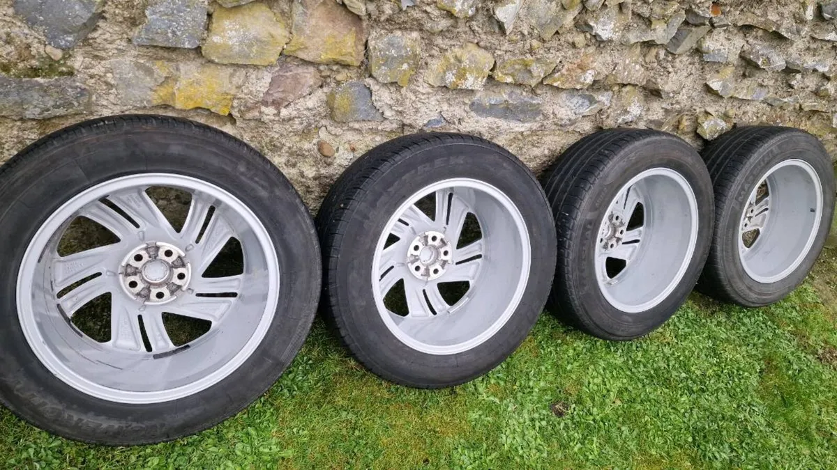 Range rover evoque wheels - Image 2