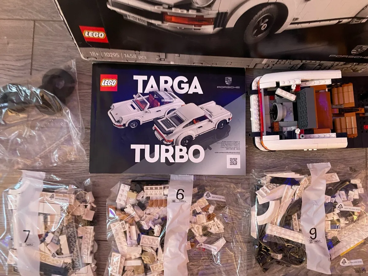 lego set 10295 Porsche 911 - Image 4