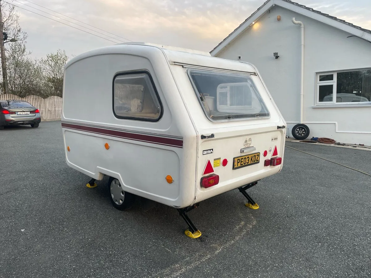 Light weight freedom caravan - Image 3