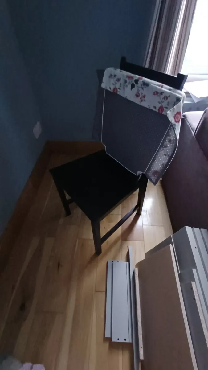 wooden chair - Image 1