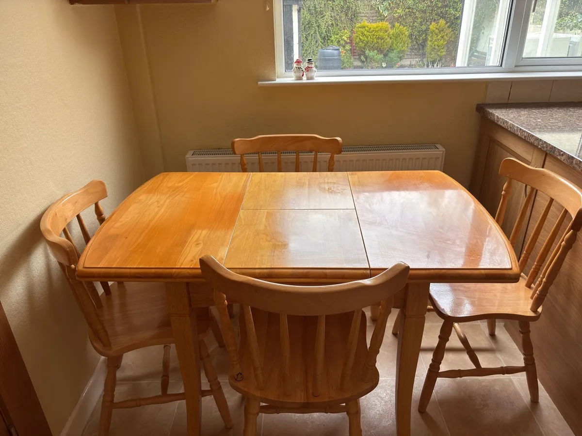 Kitchen Table & 4 chairs - Image 2