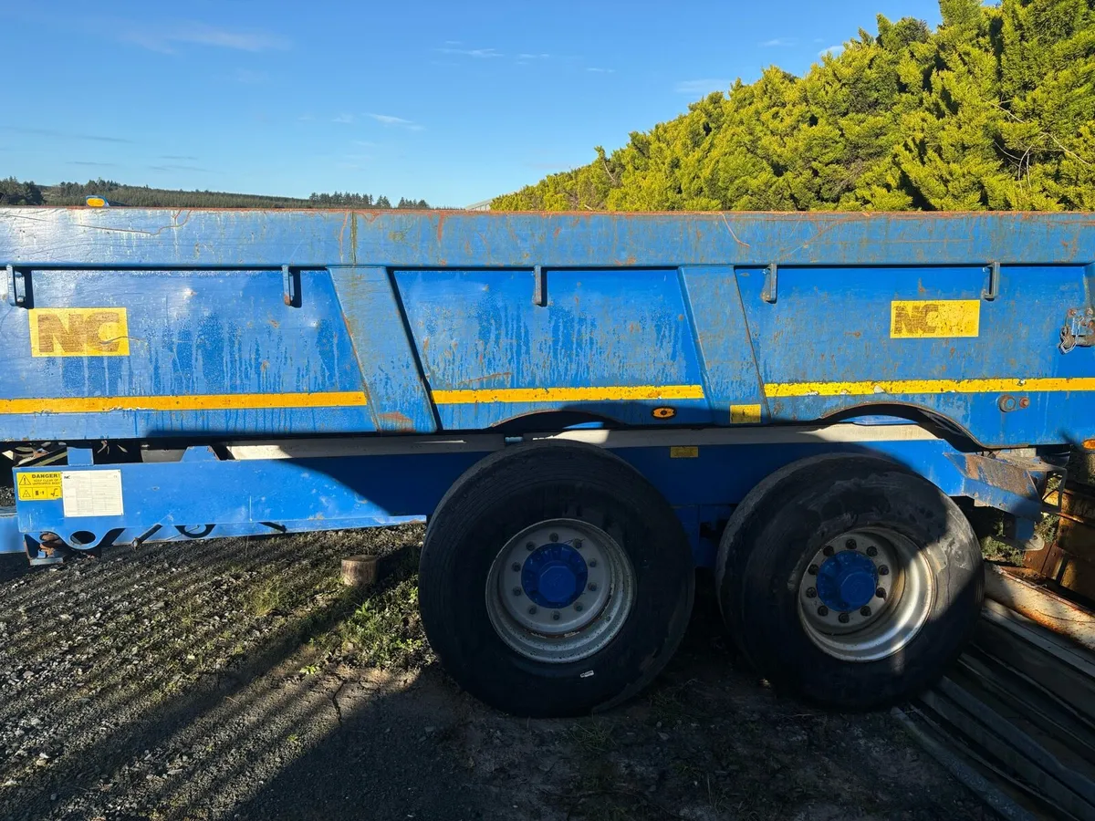 Nc Dumper Trailer 616 - Image 1