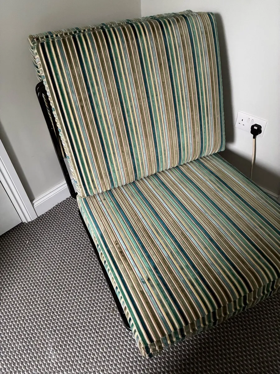 Fold up bed - Image 4