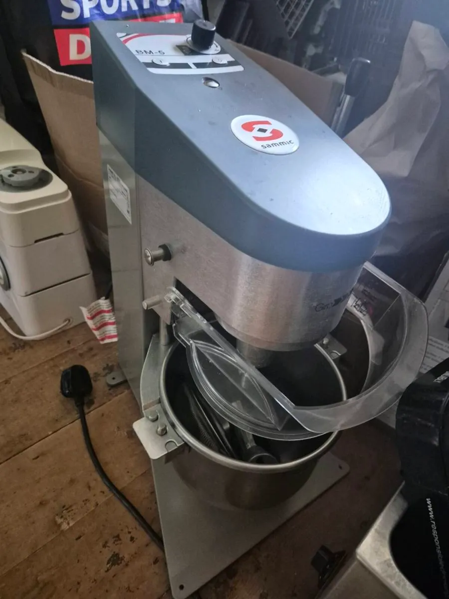 Office and kitchen equipment - Image 1