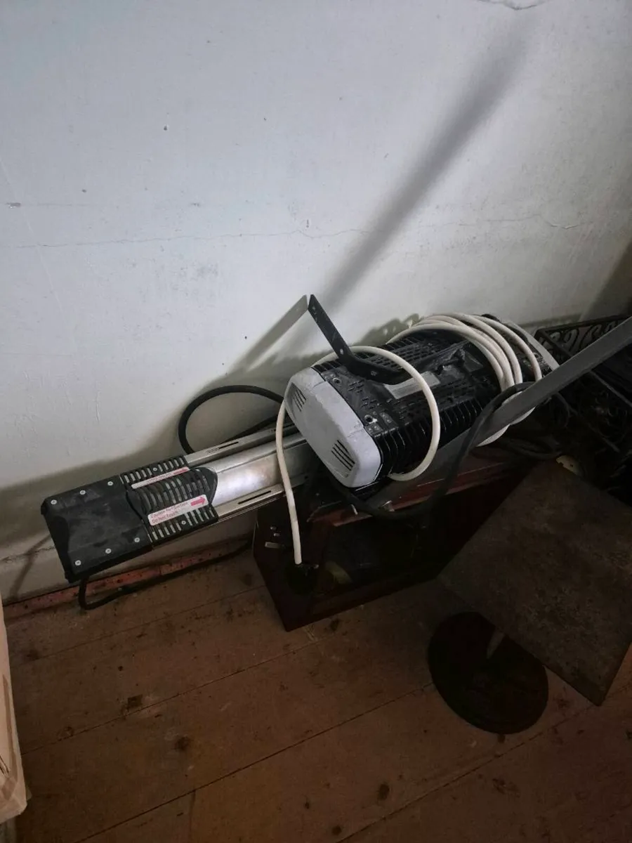 Office and kitchen equipment - Image 4