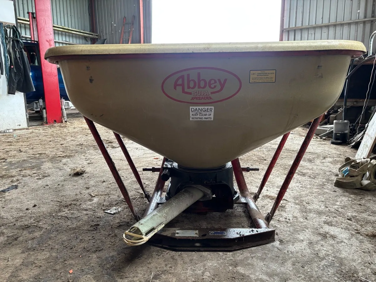 Abbey Fertiliser spreader - Image 1