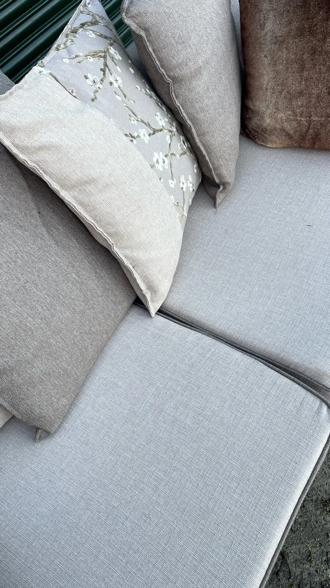 Dfs 3 seater sofa - Image 4