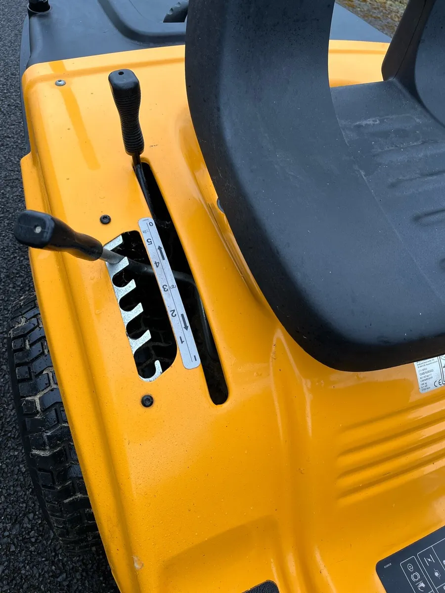 Ride on Lawn Mower - Image 3