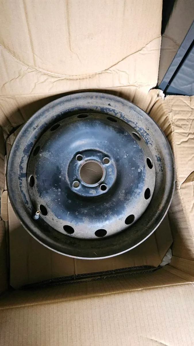 4 x 16" steel wheels 2018 Nissan Micra - Image 1