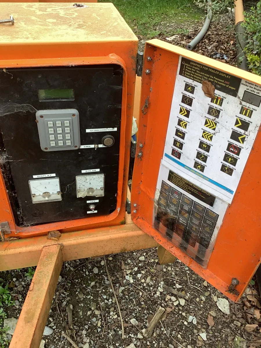 Advertising sign - Image 2