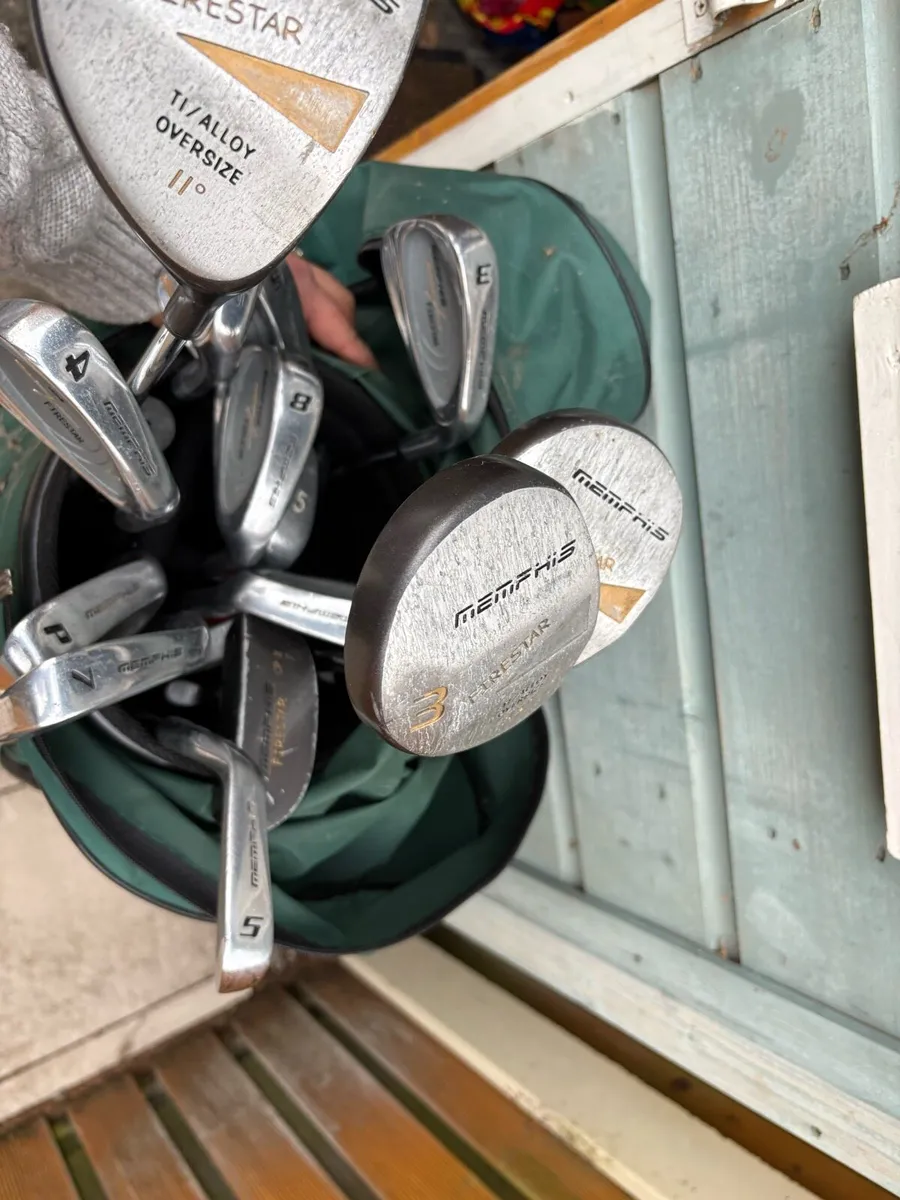 Golf clubs - Image 1