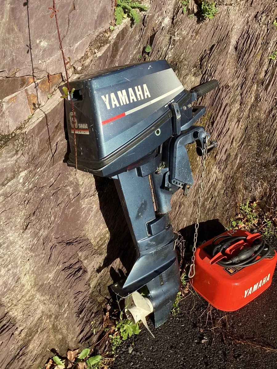 Yamaha outboard engine - Image 1