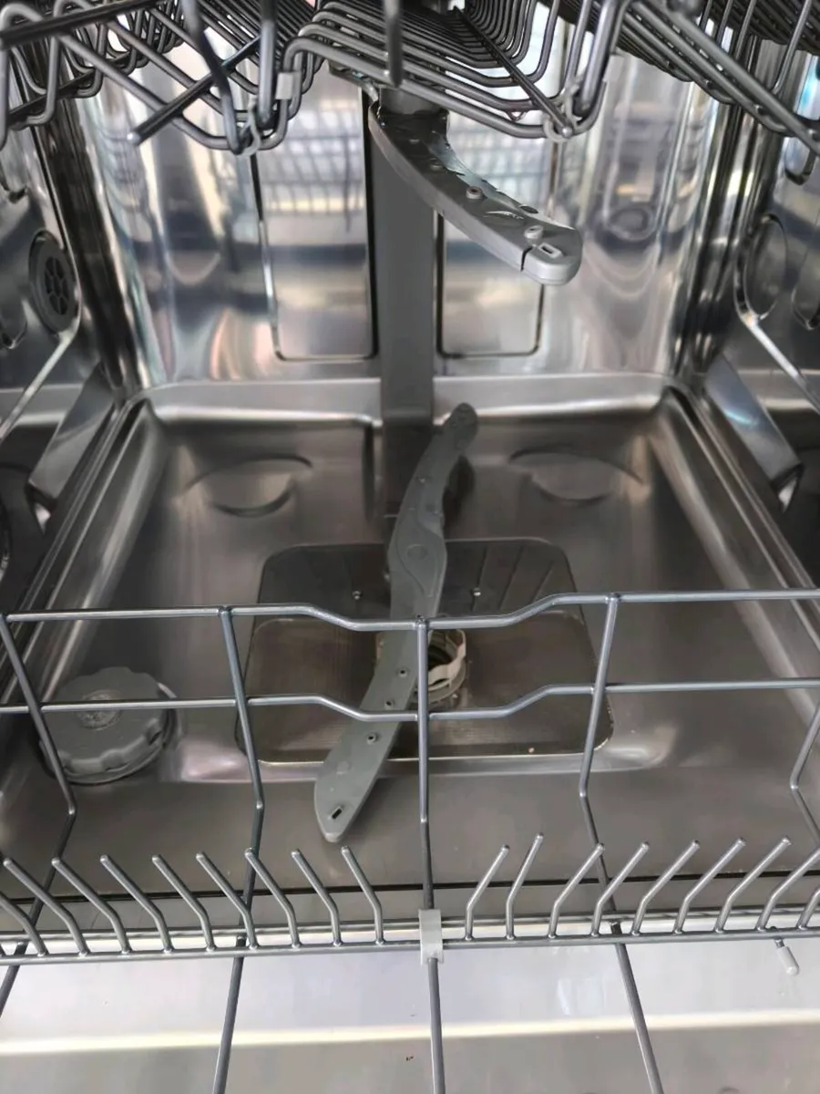 Hisense Hi4 Integrated Dishwasher - Image 3