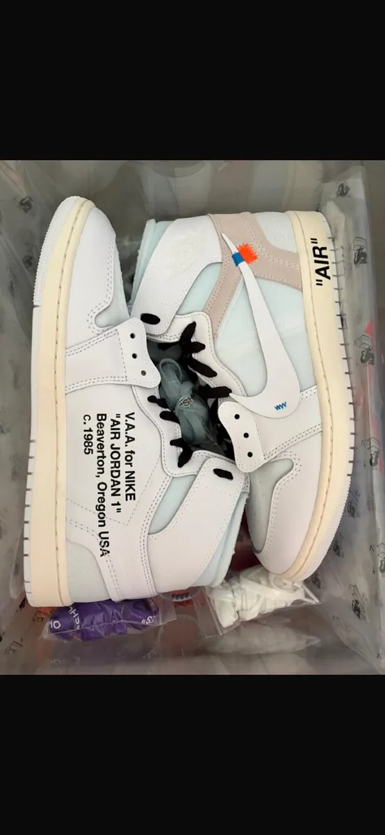 VAA Jordan 1 UK10 - Image 3