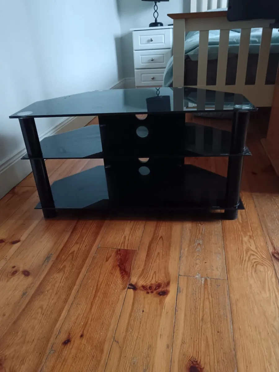 3 x tv stands - Image 1