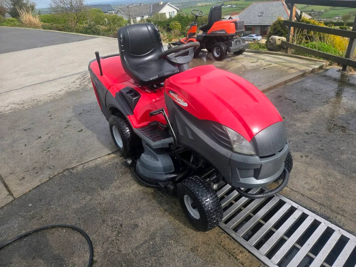 Castle Gardens hydro lawnmower for sale - Image 2