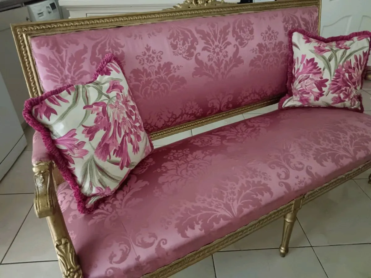 Antique sofa - Image 1