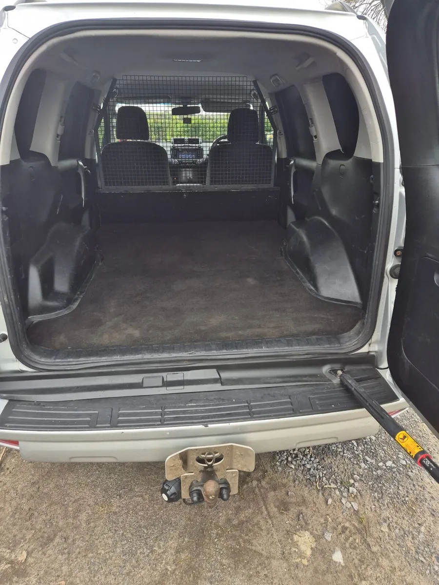 Toyota landcruiser - Image 3