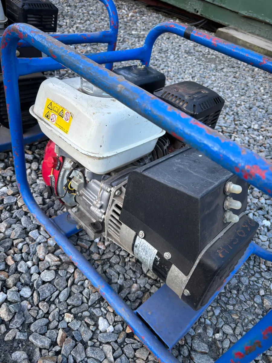 Used 2.2 kva  & 5 Kva Stephill Generators - Image 4