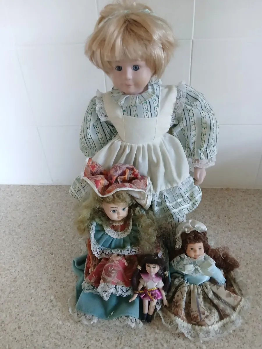 Vintage porcelain dolls - Image 1