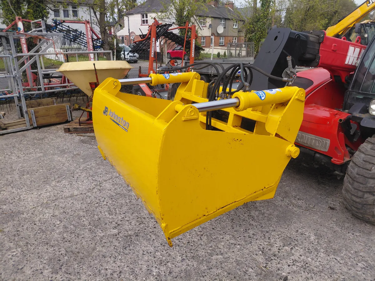 Johnston sheargrab Manitou Brackets - Image 3