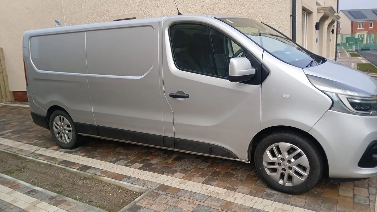 Renault traffic sport - Image 2