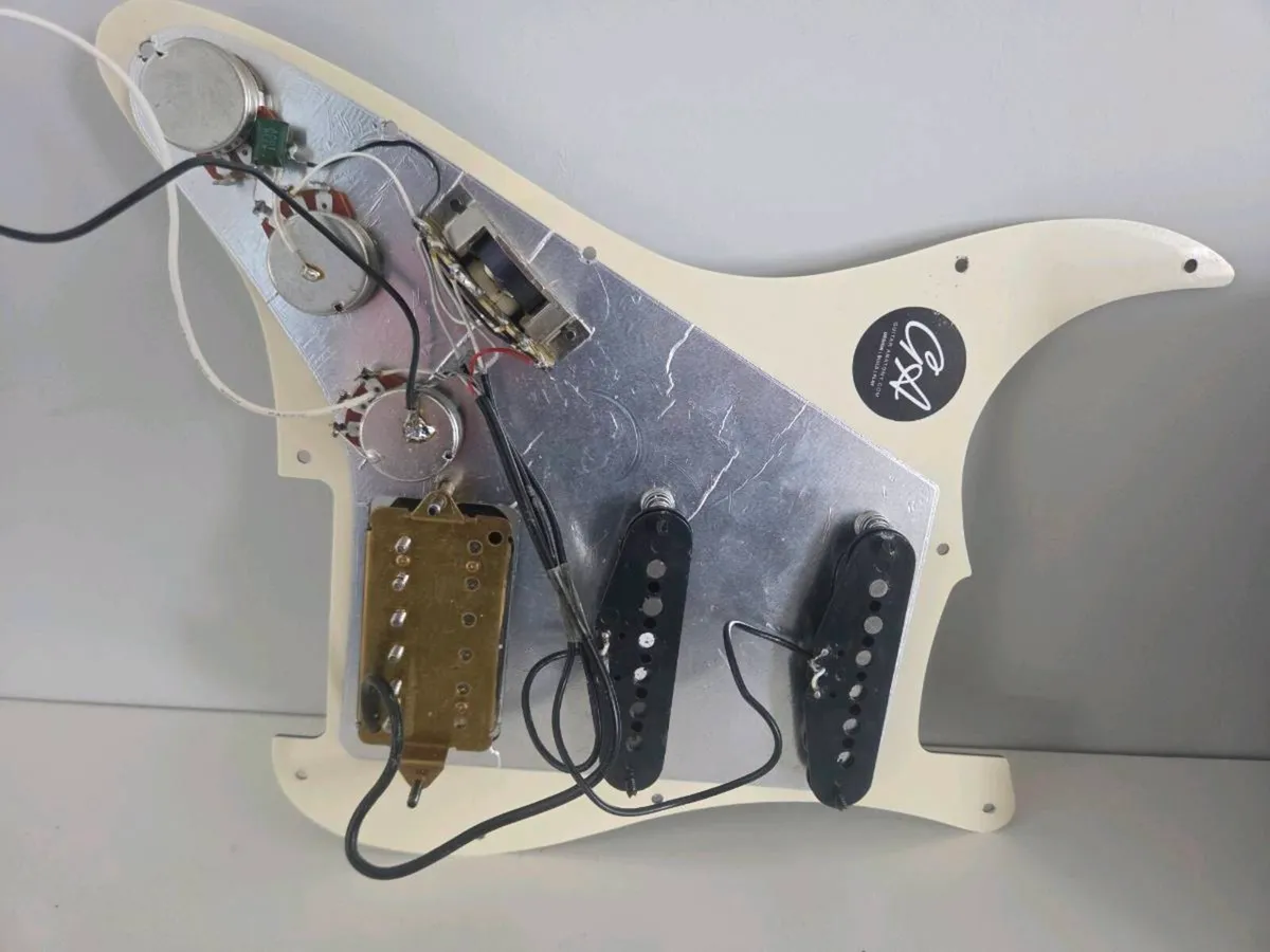 Squier Loaded Pickguard - Image 2