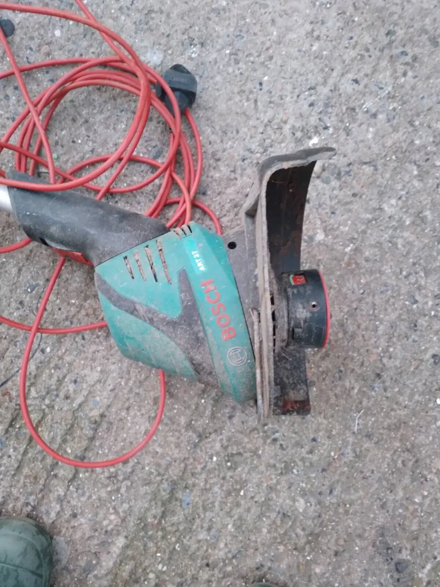 Trimmers and leaf blower - Image 4