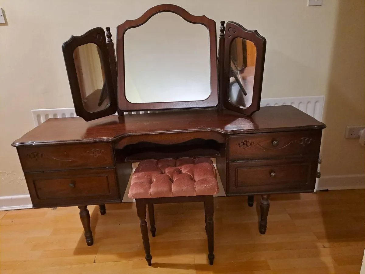 Dressing table - Image 2